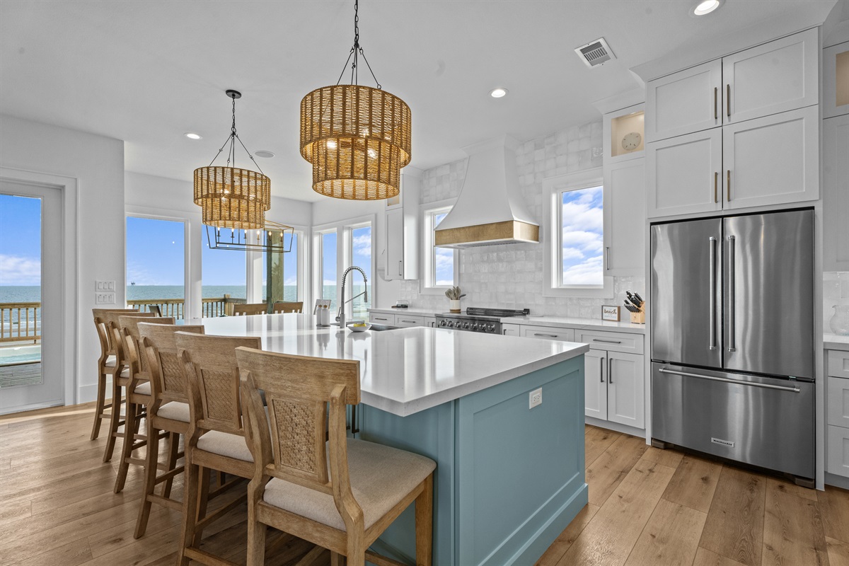 39e887bd2d7641438babd964552573c4 Large | Beachhouse | Texas | TX | Vacation Homes | Galveston | Crystal Beach | Kokomo | Breezy Days | Beachfront Elegance | Sunrise Serenity | Southern Sands Property Management, LLC