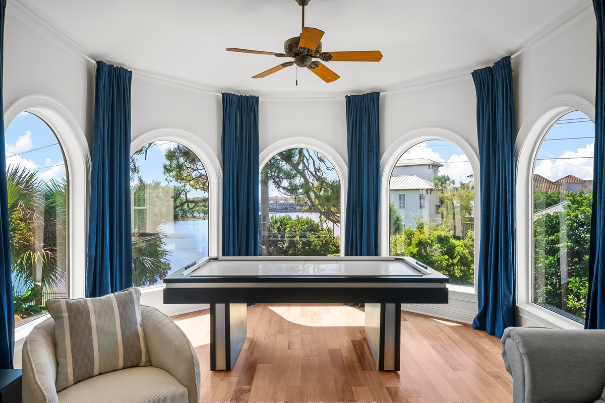 Air Hockey w/ Incredible Lake View