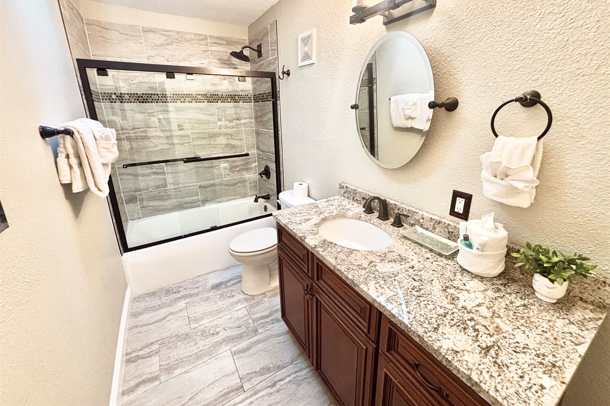 Full en-suite bathroom off bedroom #2