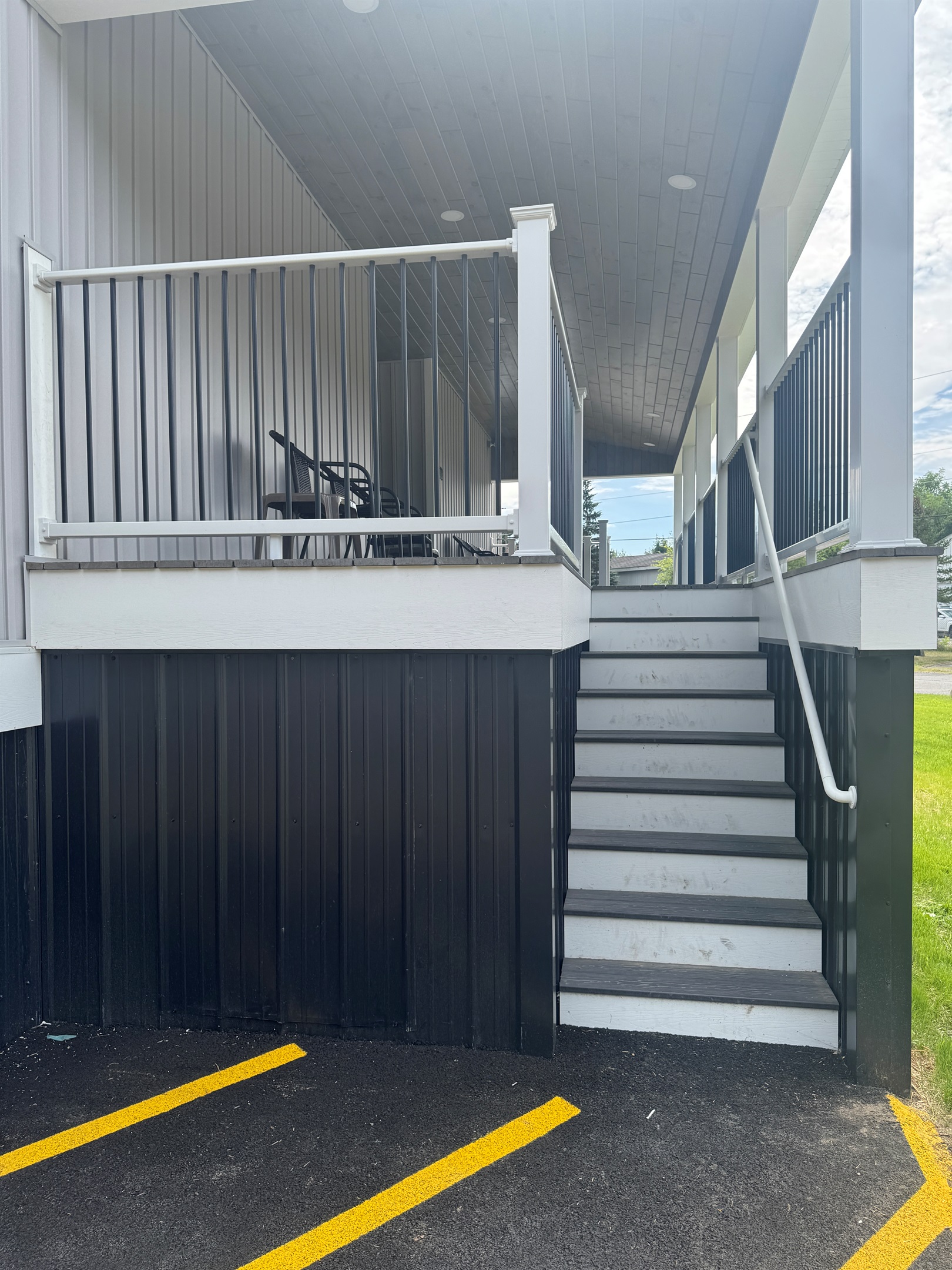 Stair access on left side