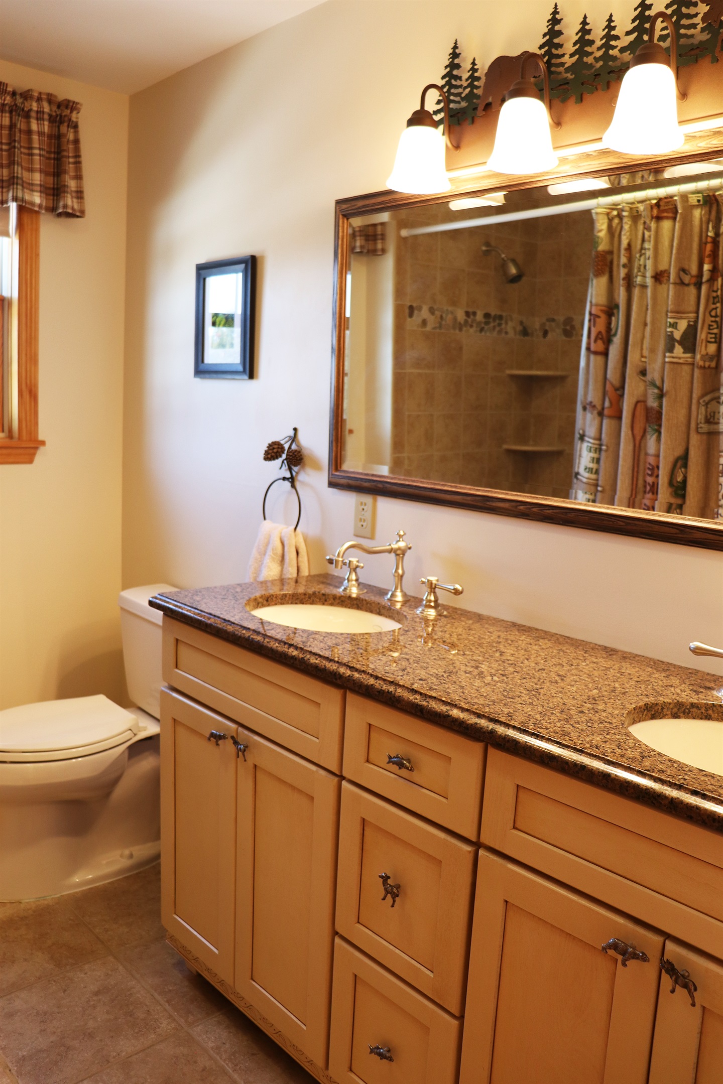 1st Floor full bathroom, tub & shower, located right next to the 1st floor bedrooms.