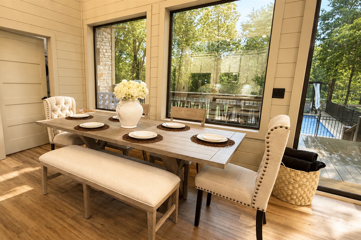 Dining Room: Savor meals with stunning views in this bright, inviting dining space!