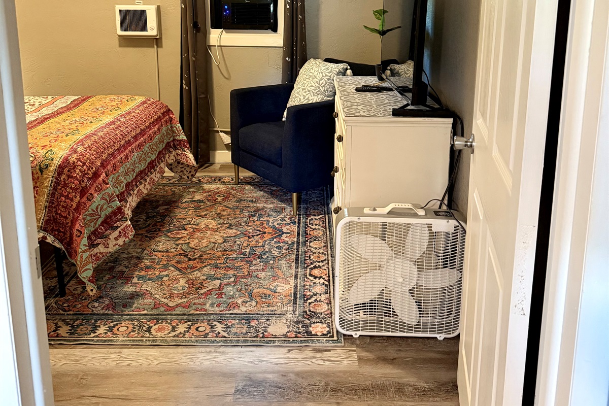 Door between two bedrooms