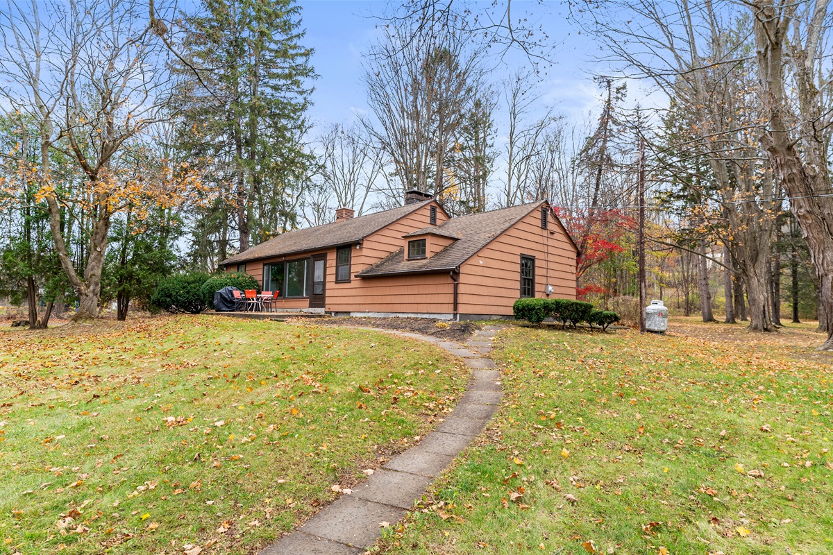 Secondary 2 bedroom home