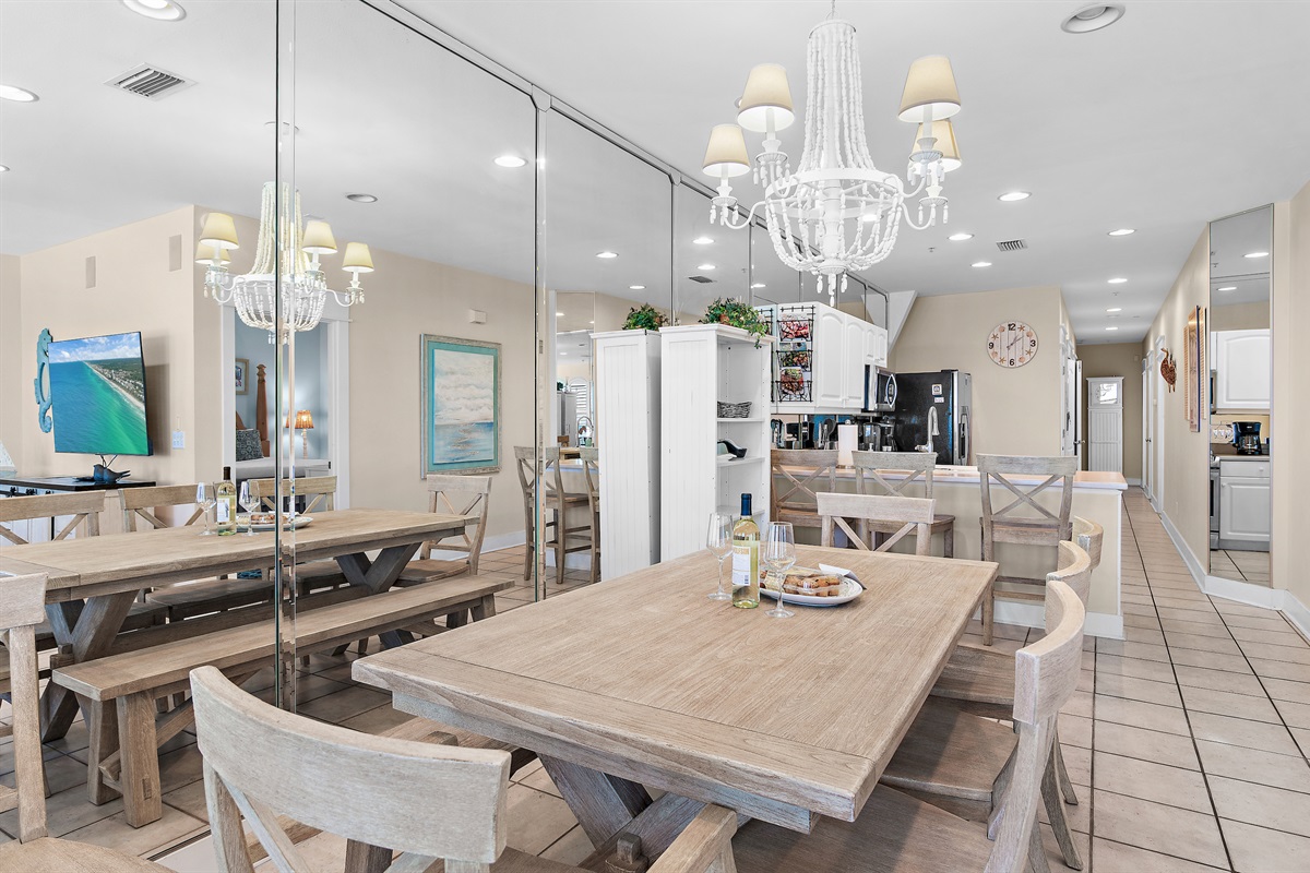Dining Area Facing Kitchen 