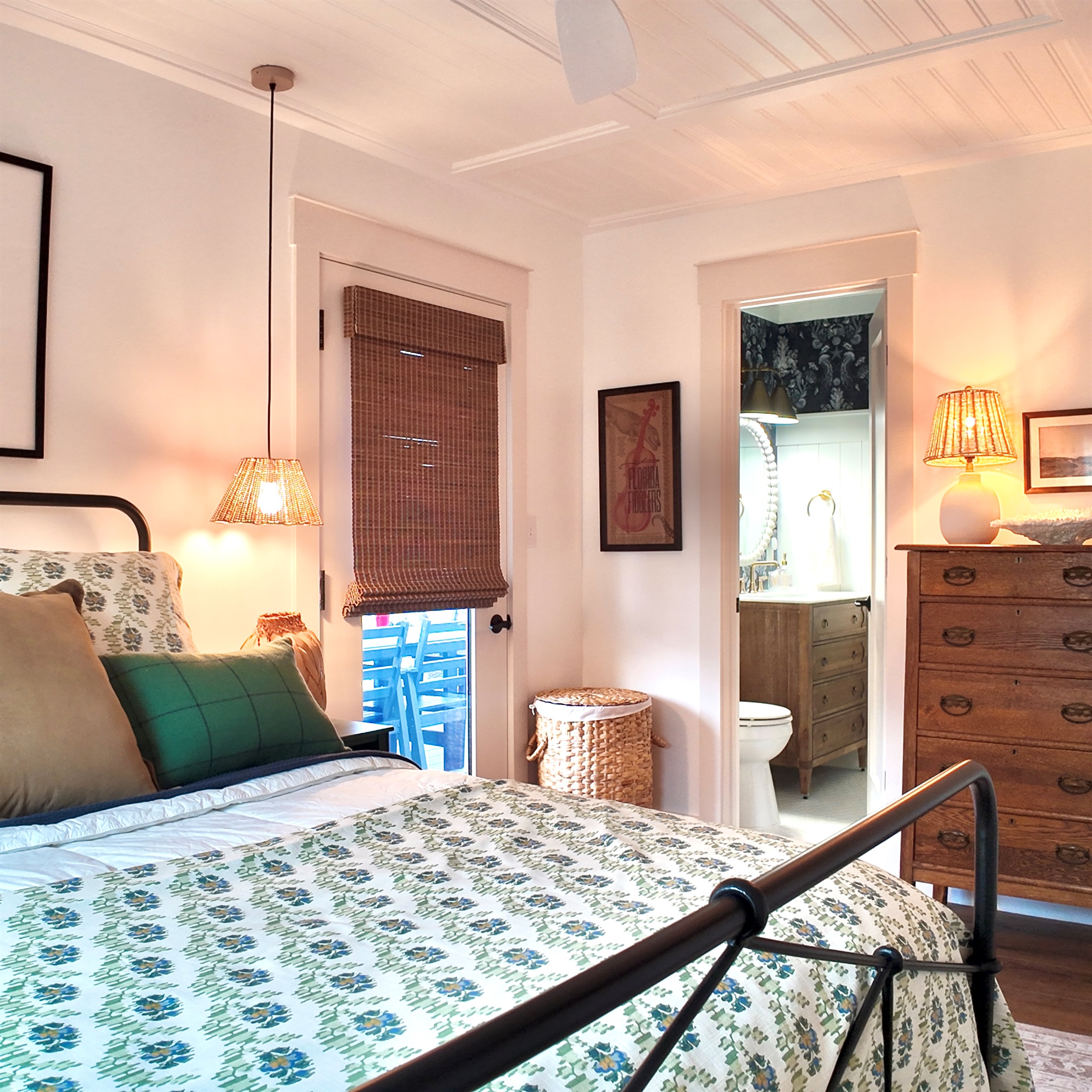 Queen in master bedroom with ensuite