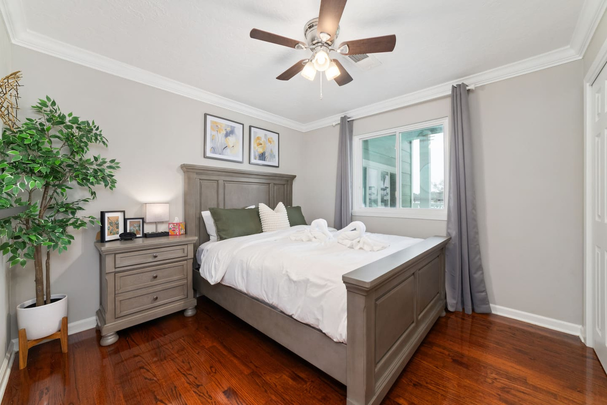 Bedroom
