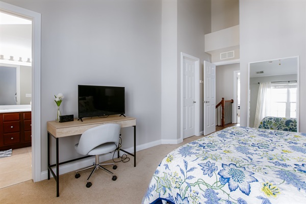 Golden Dome Getaway<>Townhome 1.5 mi To ND, photo 25