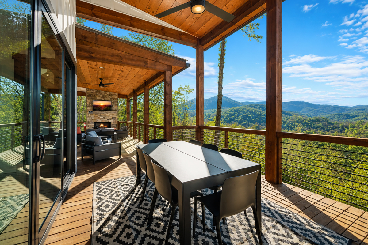 Where mountain mornings meet evening feasts.