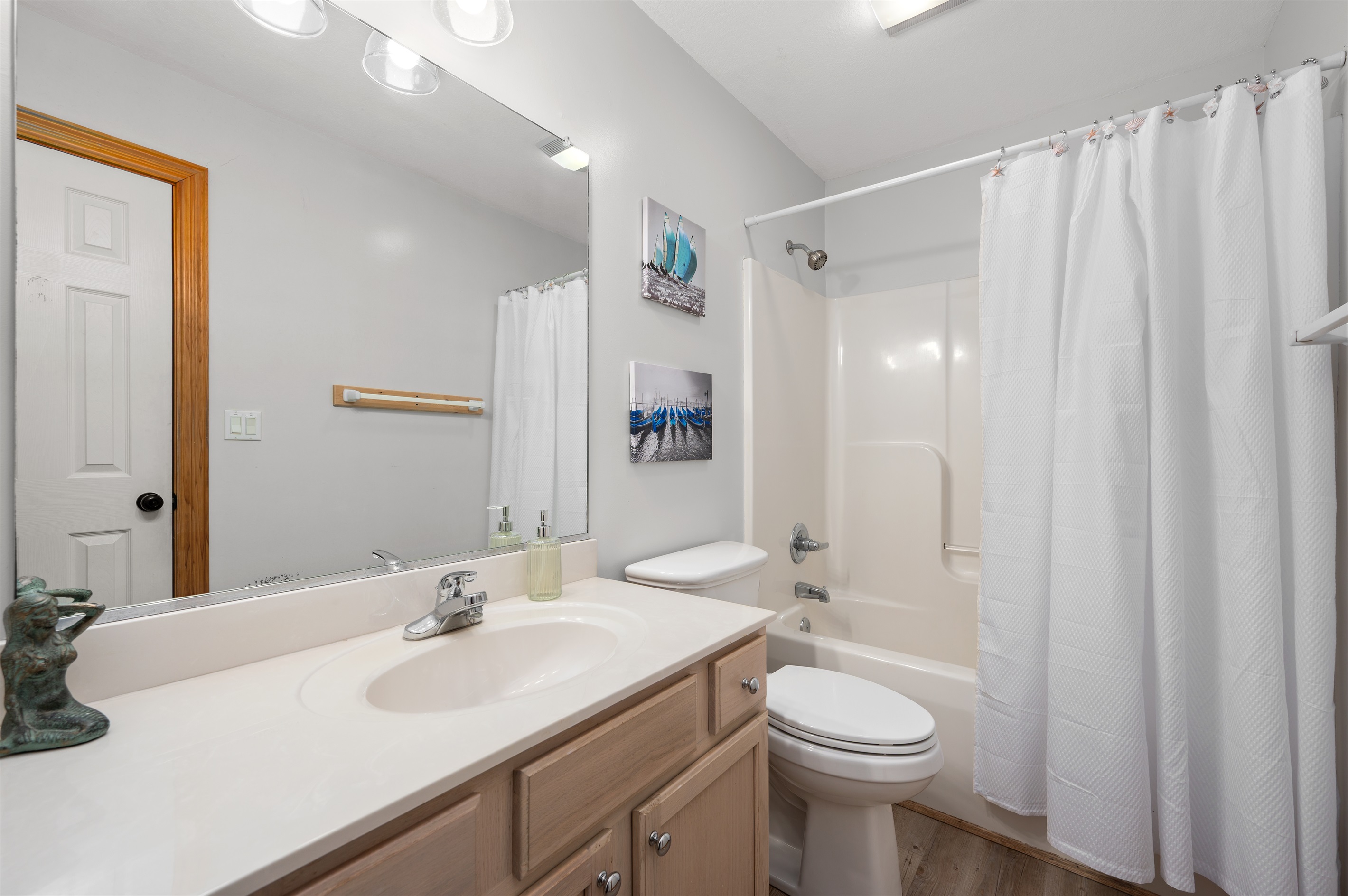 Attached full bathroom offering comfort and convenience for the second-floor king bedroom 2