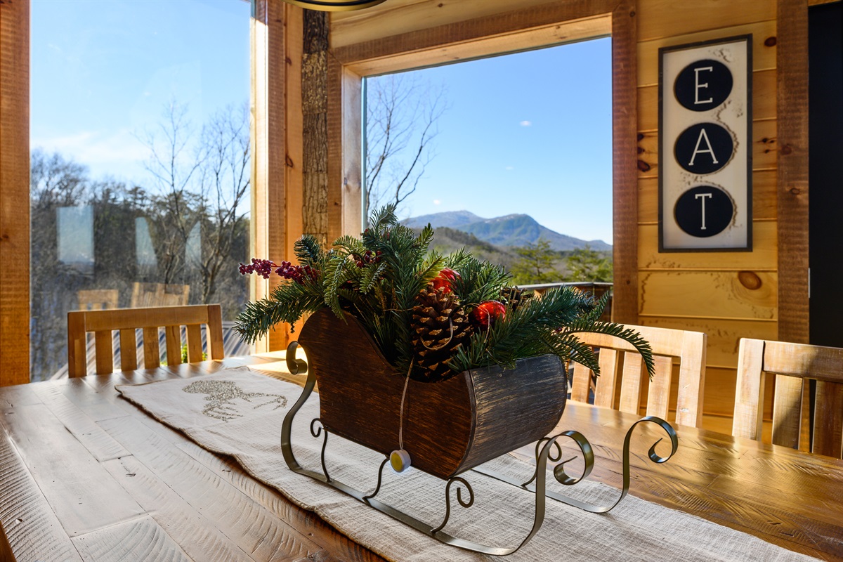 Holiday decor on Dining room table