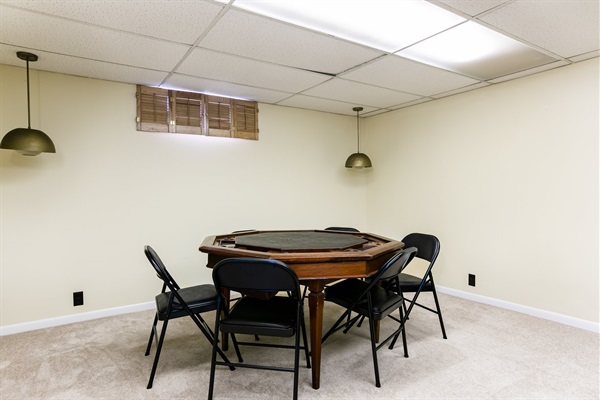 TDJ Getaway<>4BR Home w/game room, photo 19