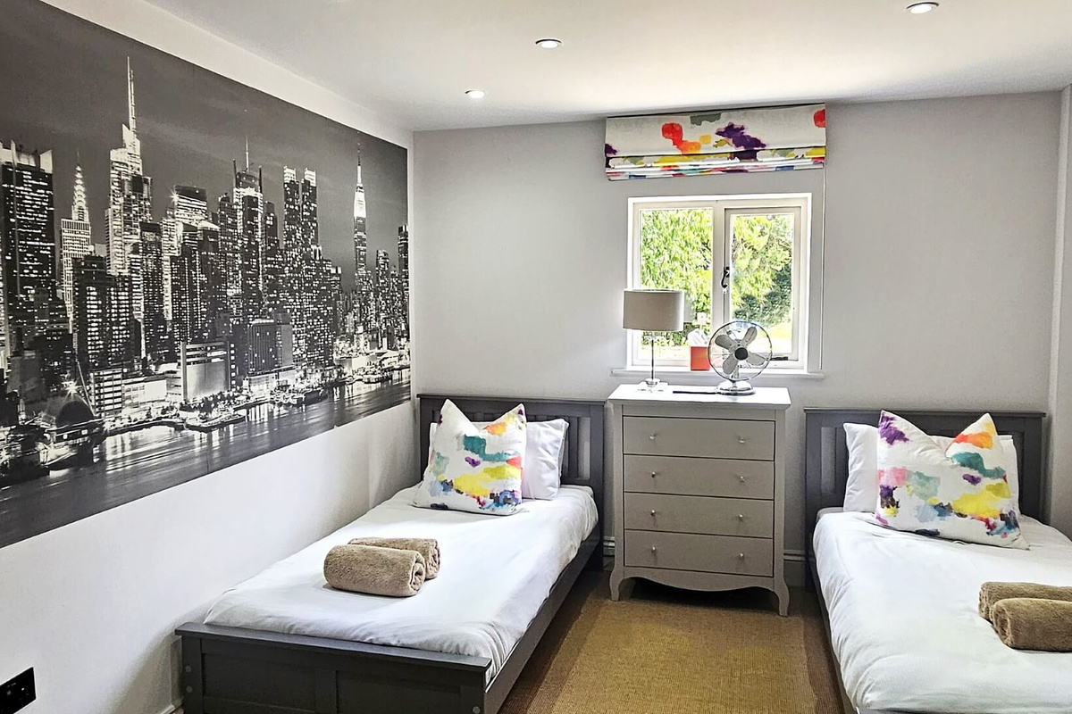 Phesant twin room