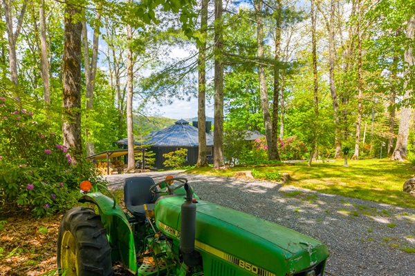 Tractor Photo Opp Anyone?!? 