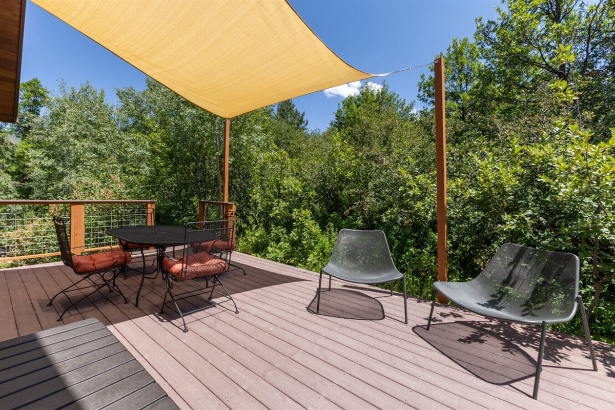 Private Deck