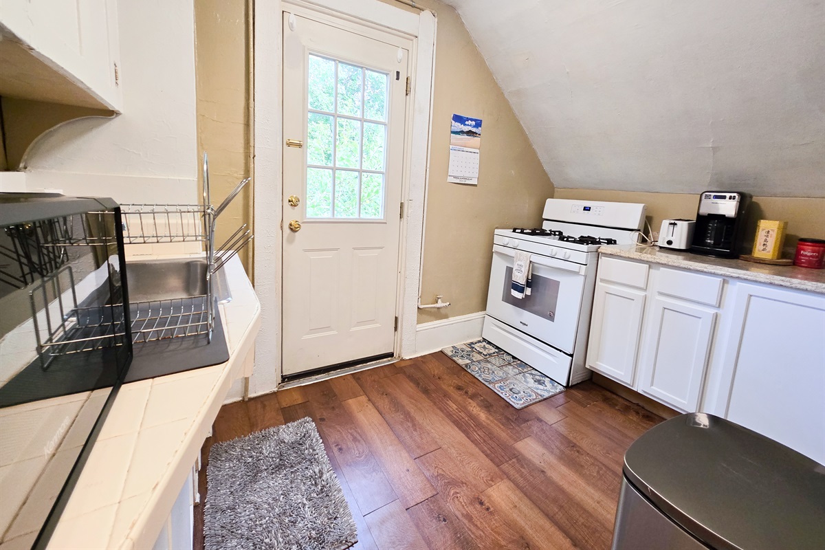 Fully equipped kitchen