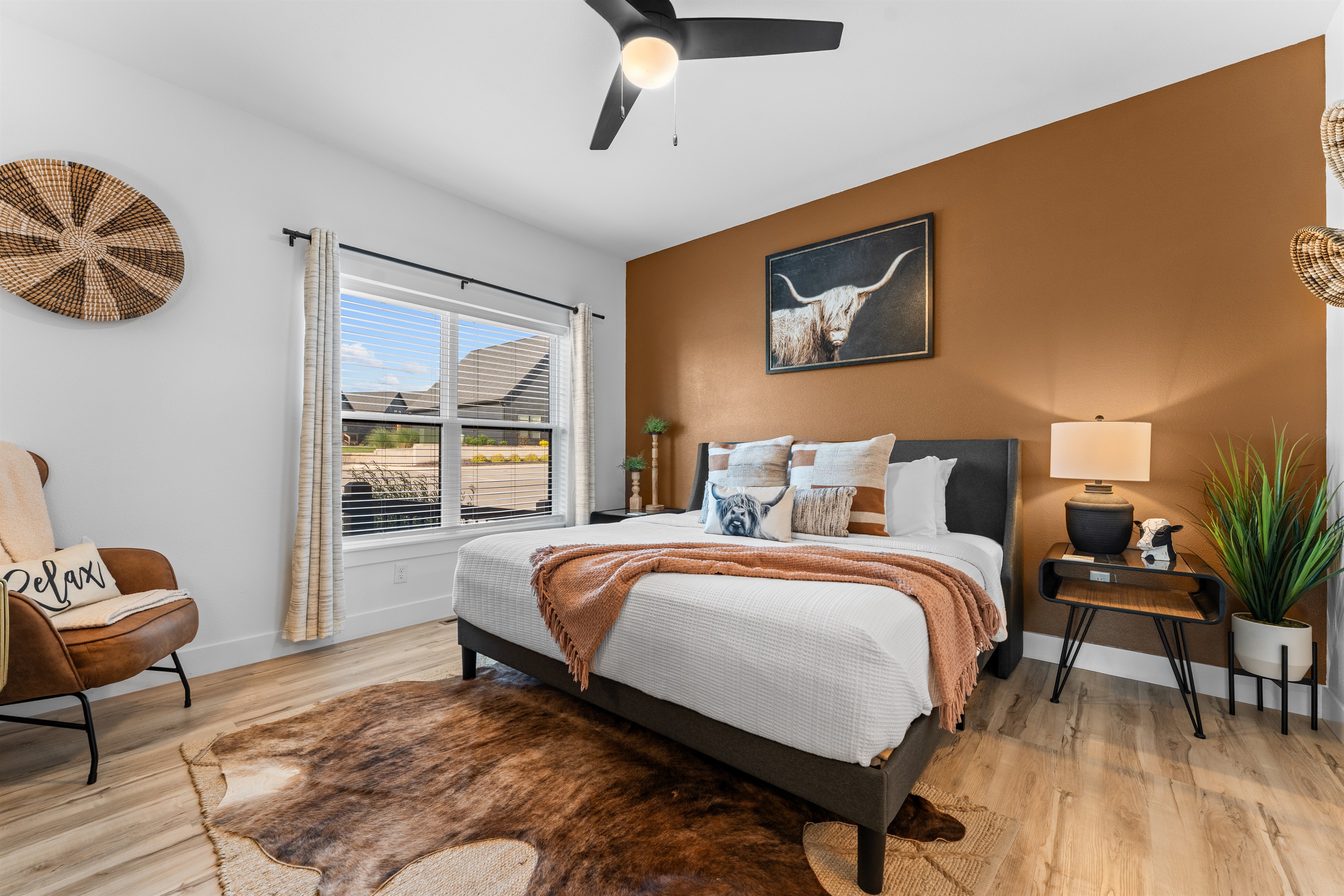 Bedroom 2 - Main level with luxury king mattress