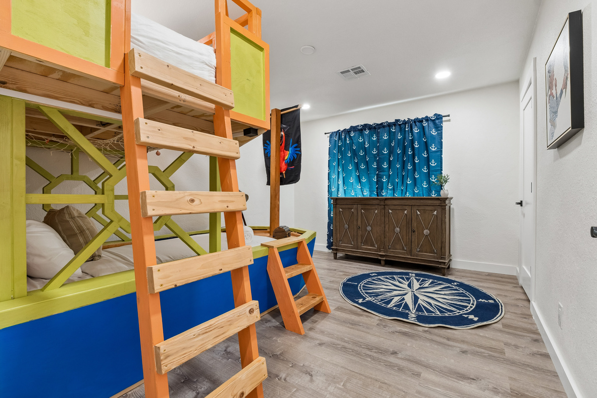 This room is why you came!  Let your kids get lost in a hunt to find a treasure that's theirs to keep... if they can find it. Oh, and it has 2 twin mattresses as well.