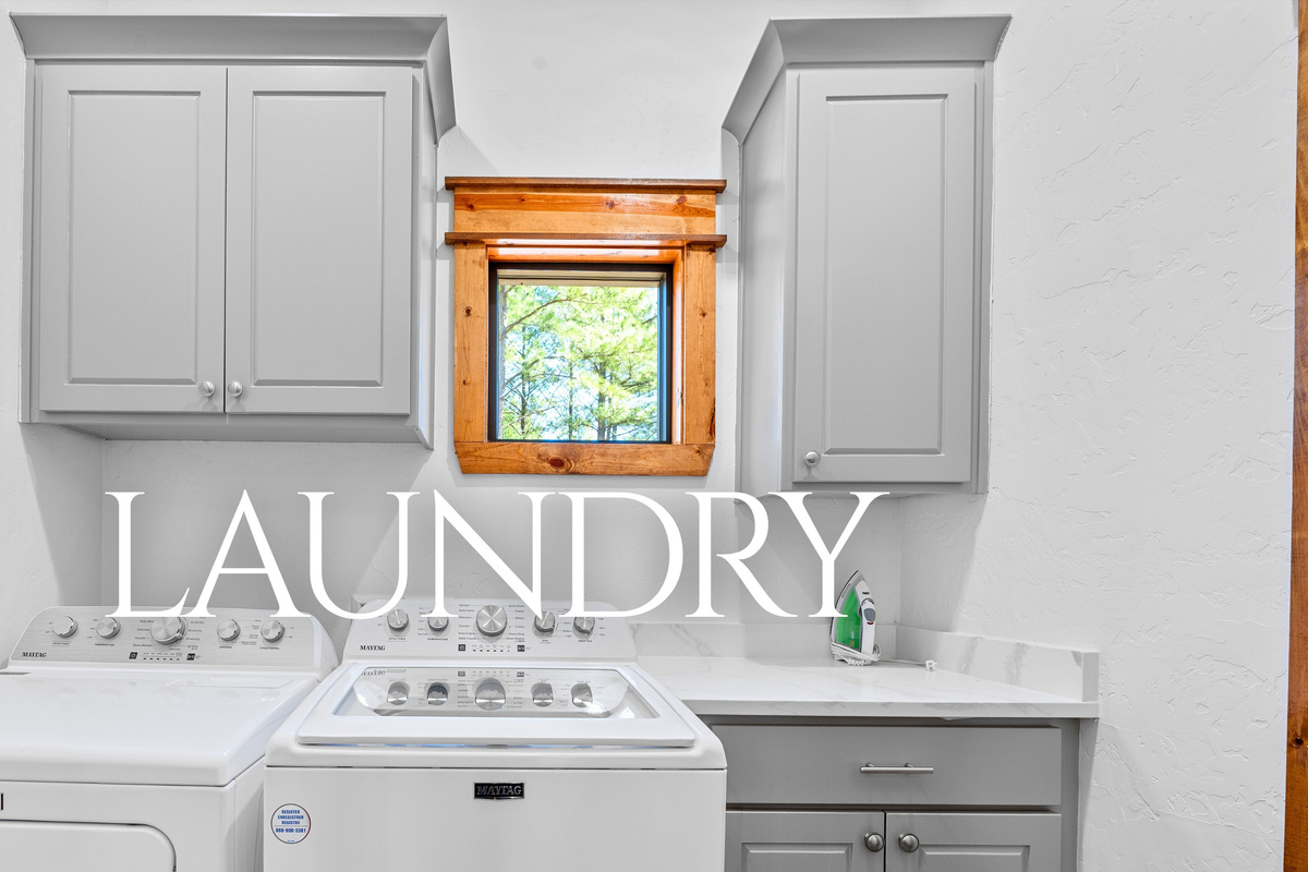 Keep everything fresh and clean with this handy laundry room, tucked neatly into the cabin to make life easy.