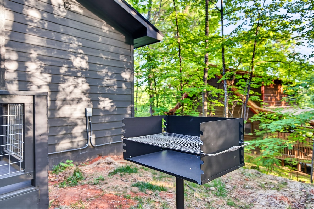 Park style grill for a great mountain steak or any other meals. Please bring charcoal.
