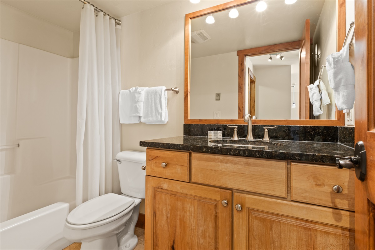 Bathroom | Sink | Toilet