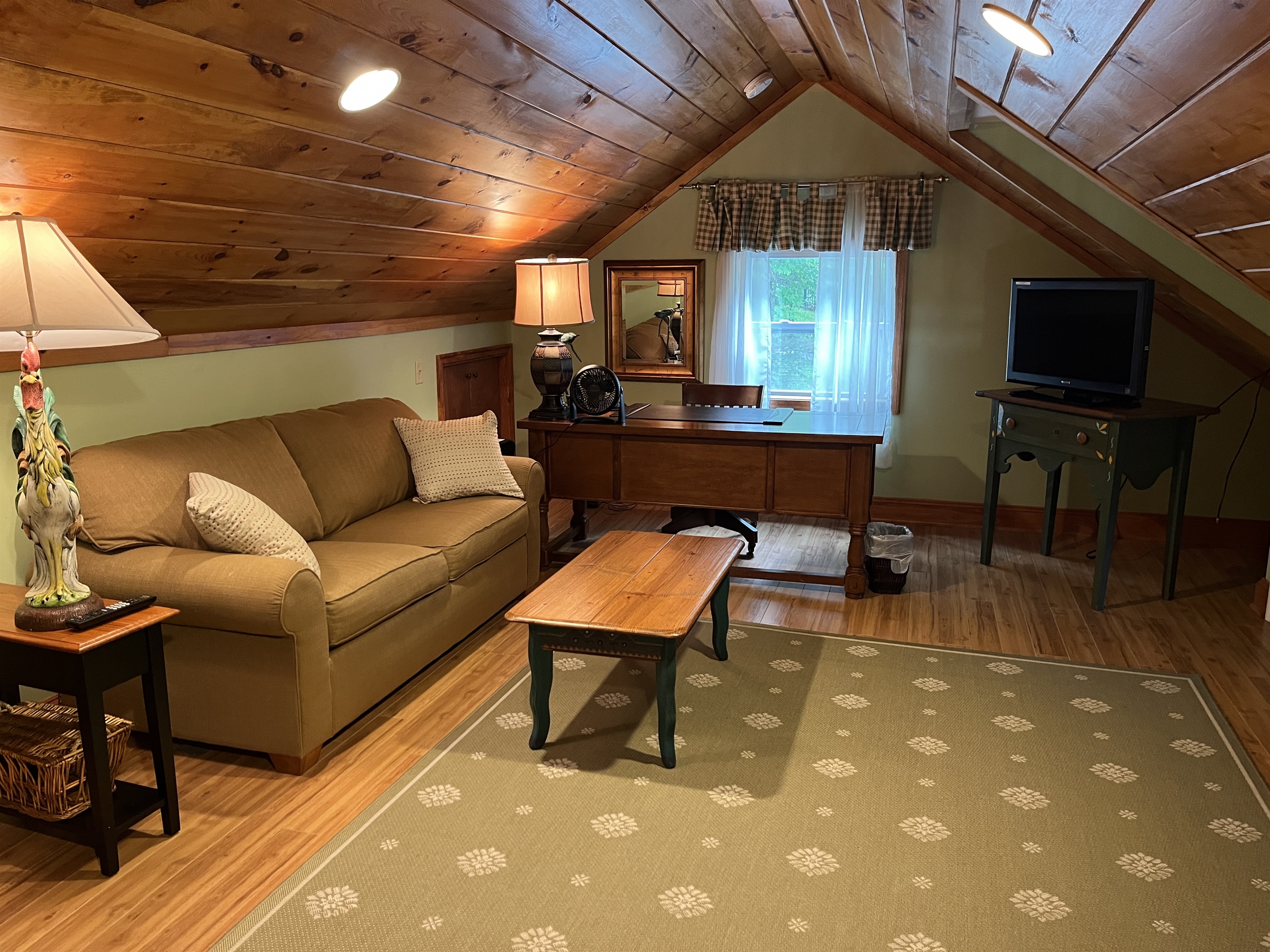 2nd floor office, with pullout couch