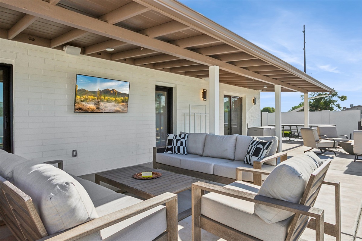 Camelback Casa | 4BR in Scottsdale | Heated Pool & Hot Tub — Casa Camelback | 3BR+Bunkhouse | Heated Pool & Hot Tub, Scottsdale, Arizona — photo 34