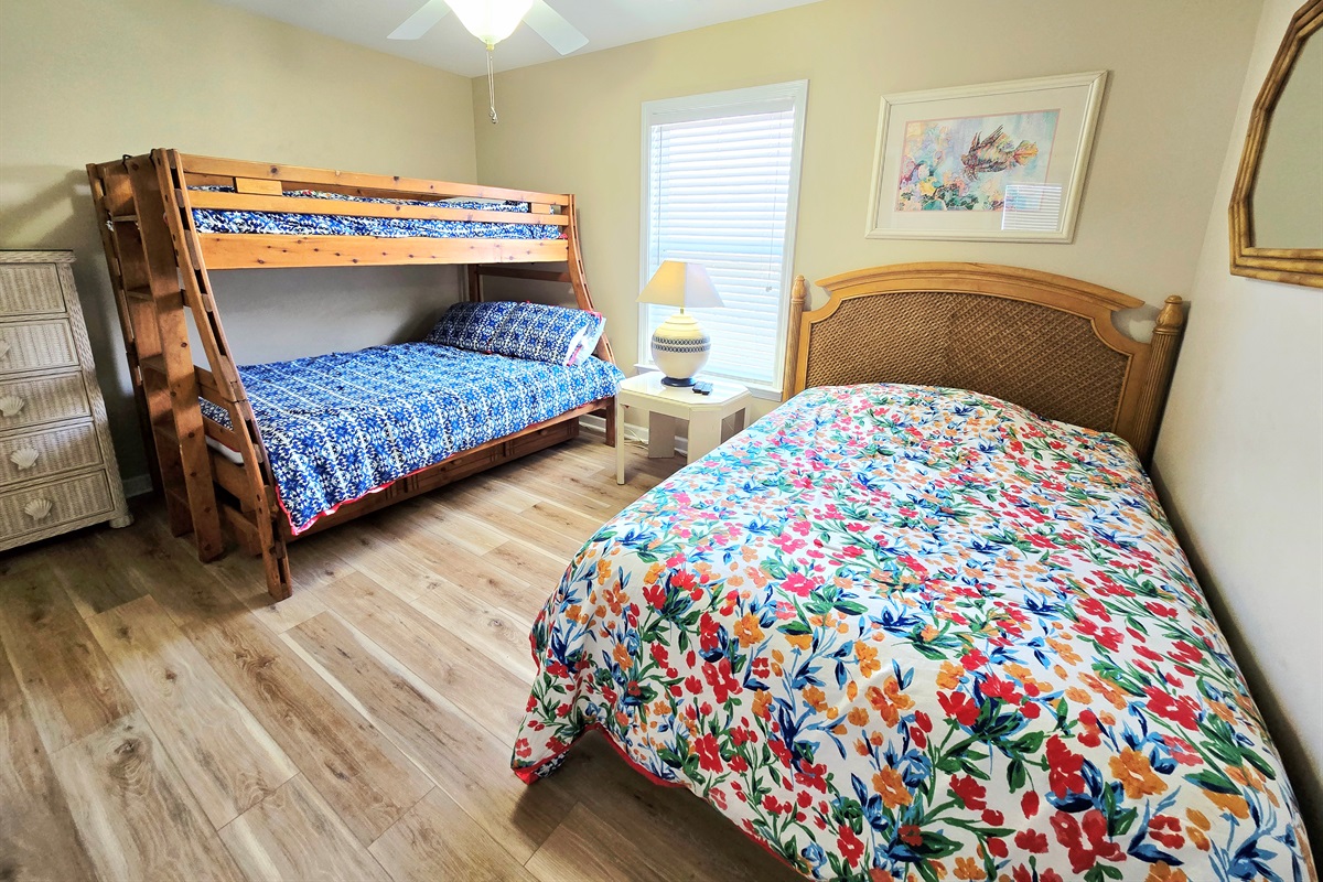 Bedroom 3 (Full, Full, Twin)