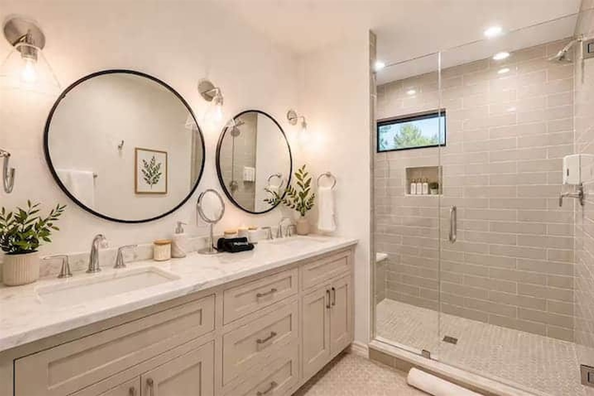 Clean, modern bathroom with walk-in shower