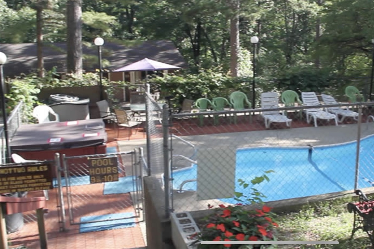 Resort seasonal pool/ hot tub