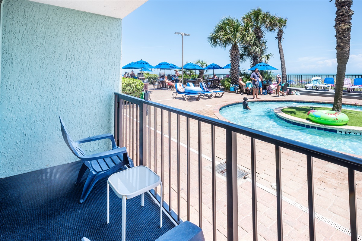 Ocean breeze & poolside dreams 🌊☀️