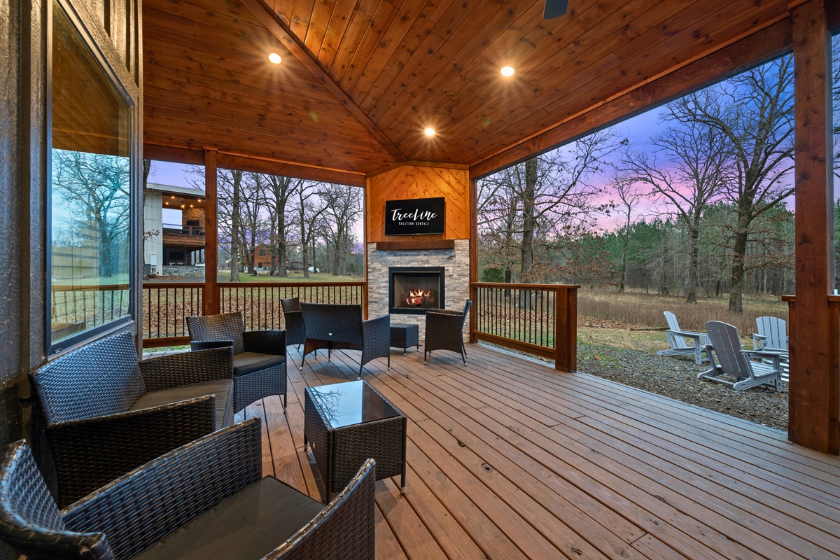With the trees all around you, this deck view gives you a peaceful spot to sit back, relax, and enjoy the quiet.