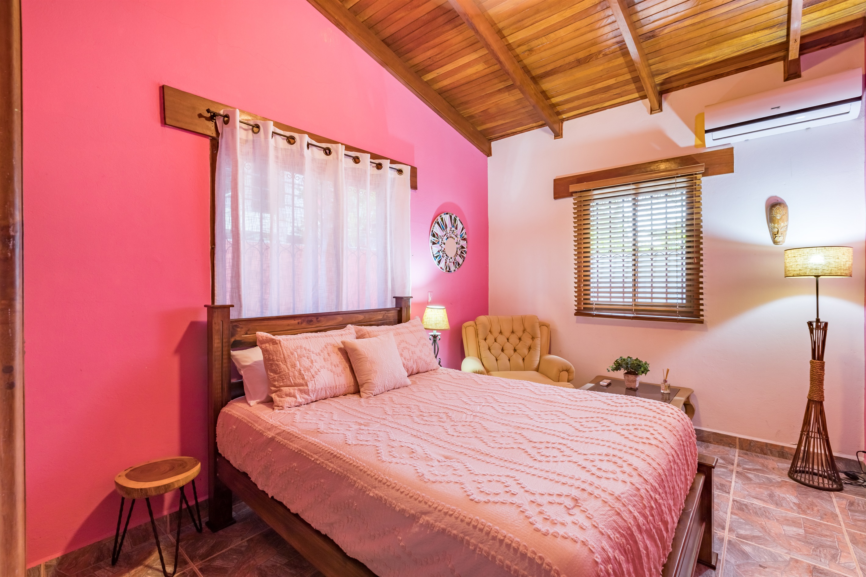 Welcome to the Rose Room at Zenergy Casa & Cabinas