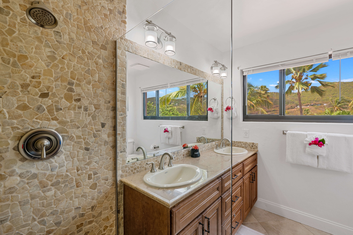 Bright and beautifully appointed with plenty of space to get ready.