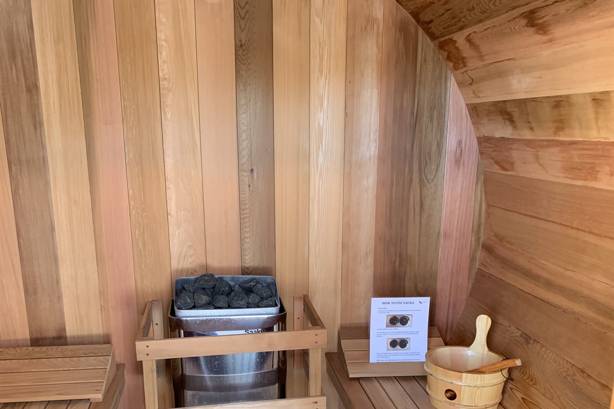 SAUNA & SITTING BENCHES