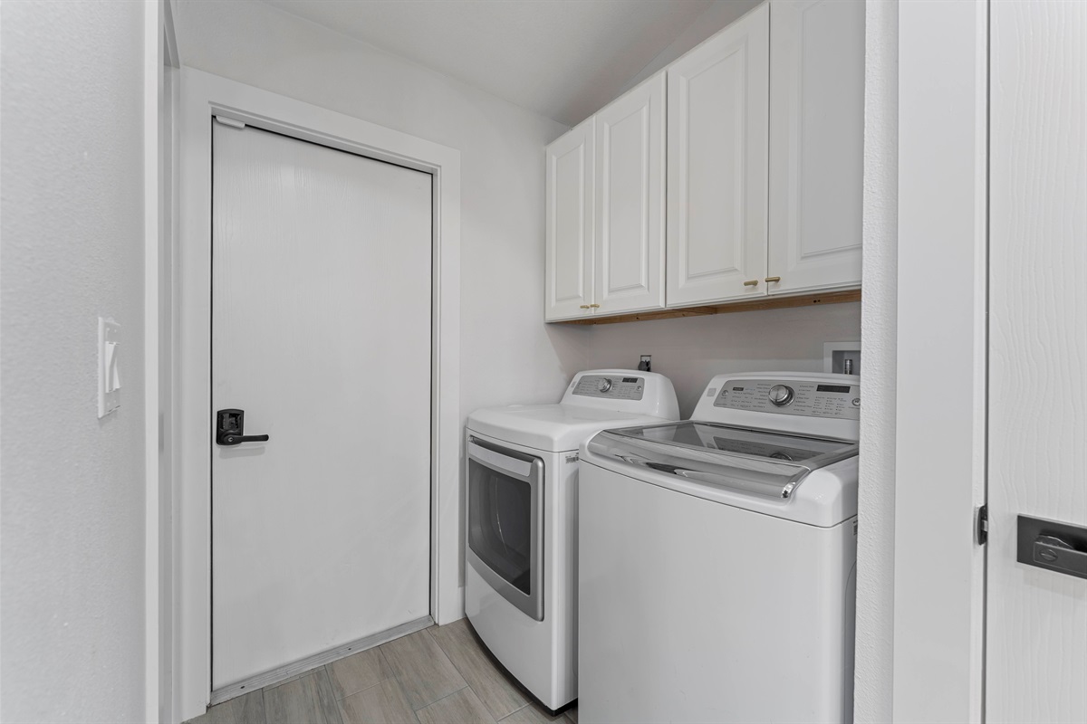 In-house washer and dryer.