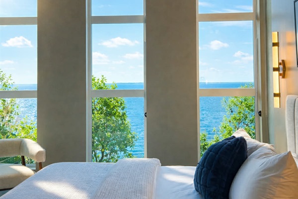 Absolutely unobstructed amazing views from primary bedroom. Streaming TV and attached luxurious ensuite as well.