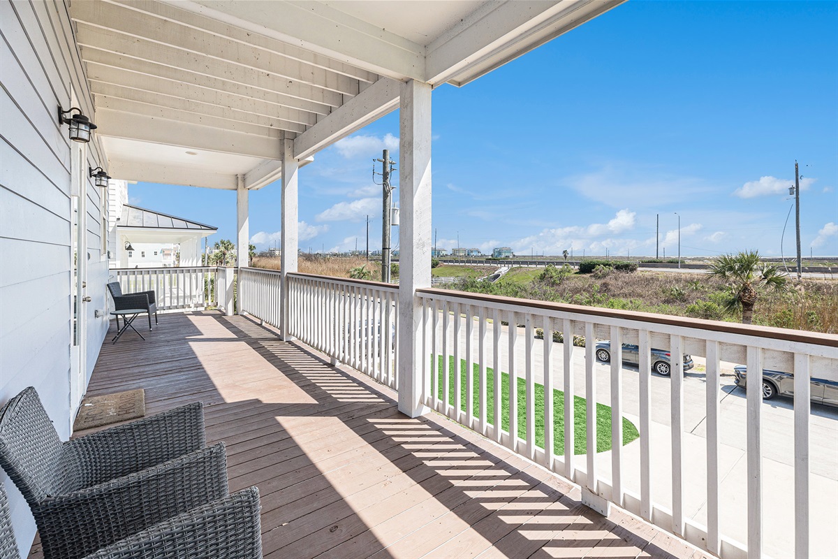 3b282a6152734ad0ad0d4b82ce45979a Large | Beachhouse | Texas | TX | Vacation Homes | Galveston | Crystal Beach | Kokomo | Breezy Days | Beachfront Elegance | Sunrise Serenity | Southern Sands Property Management, LLC