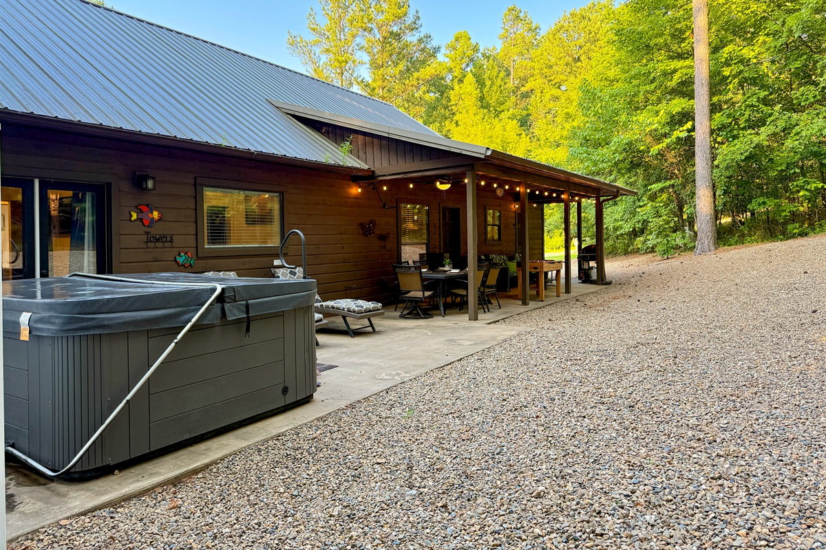 Grill, chill, and play &mdash; plenty of space for the whole crew.
