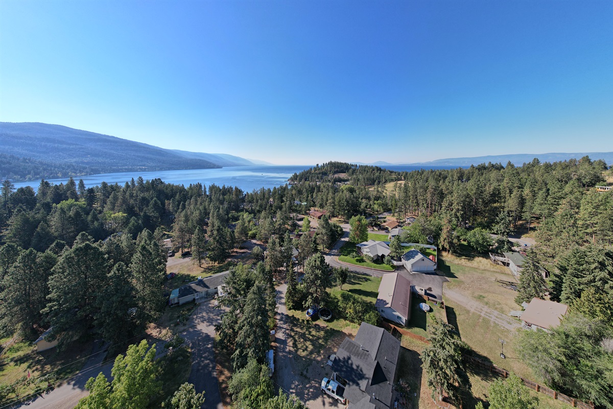 This property is just minutes from Flathead Lake!