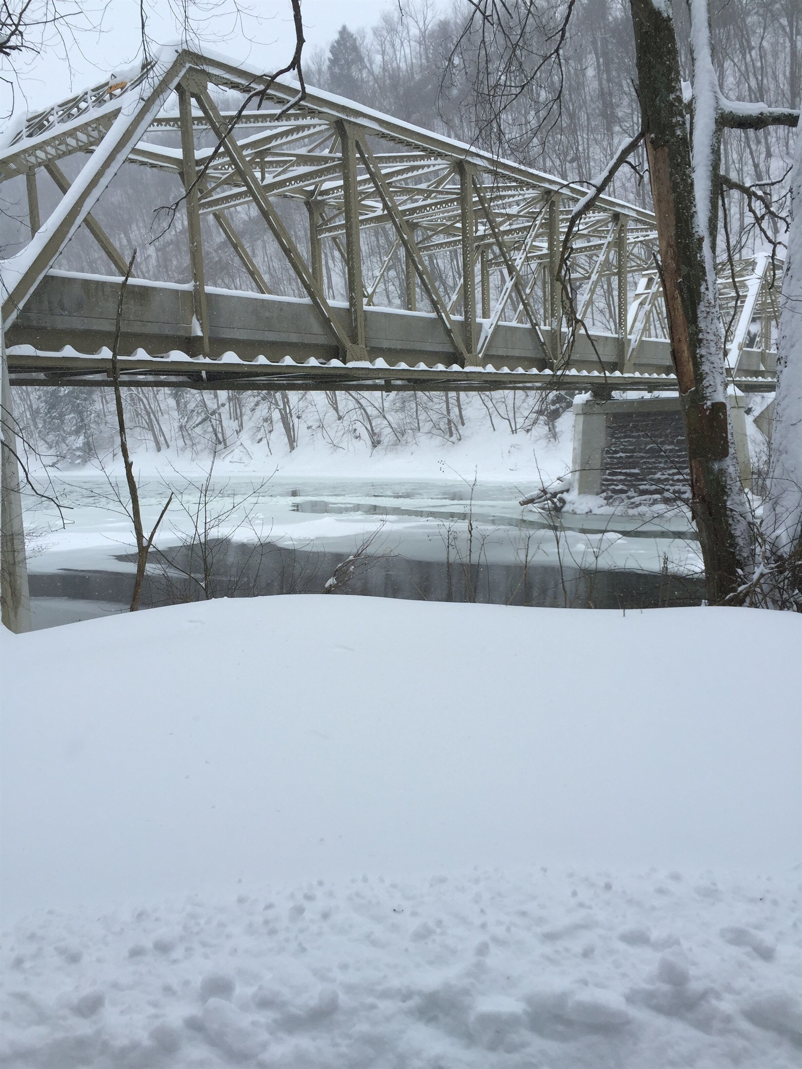 woy bridge in the winter