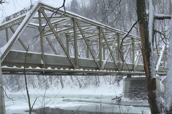 woy bridge in the winter