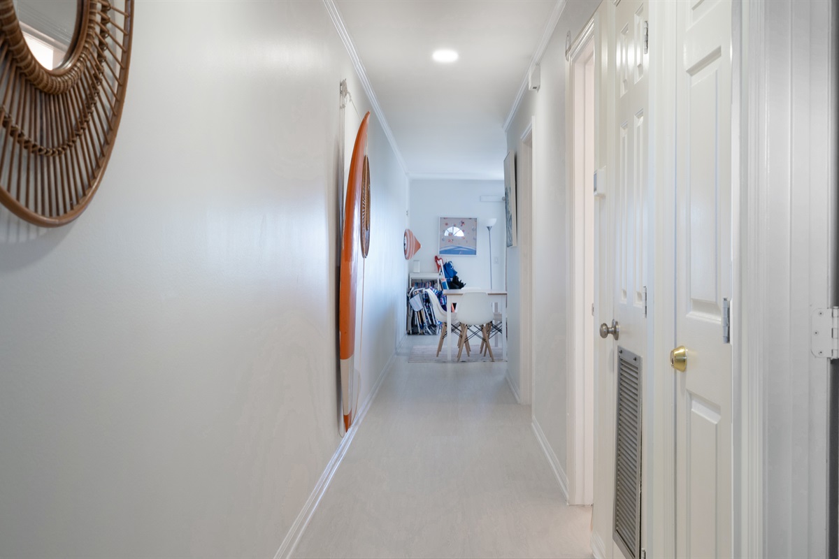 NEW FLOORS MAKE THIS UNIT BRIGHT!