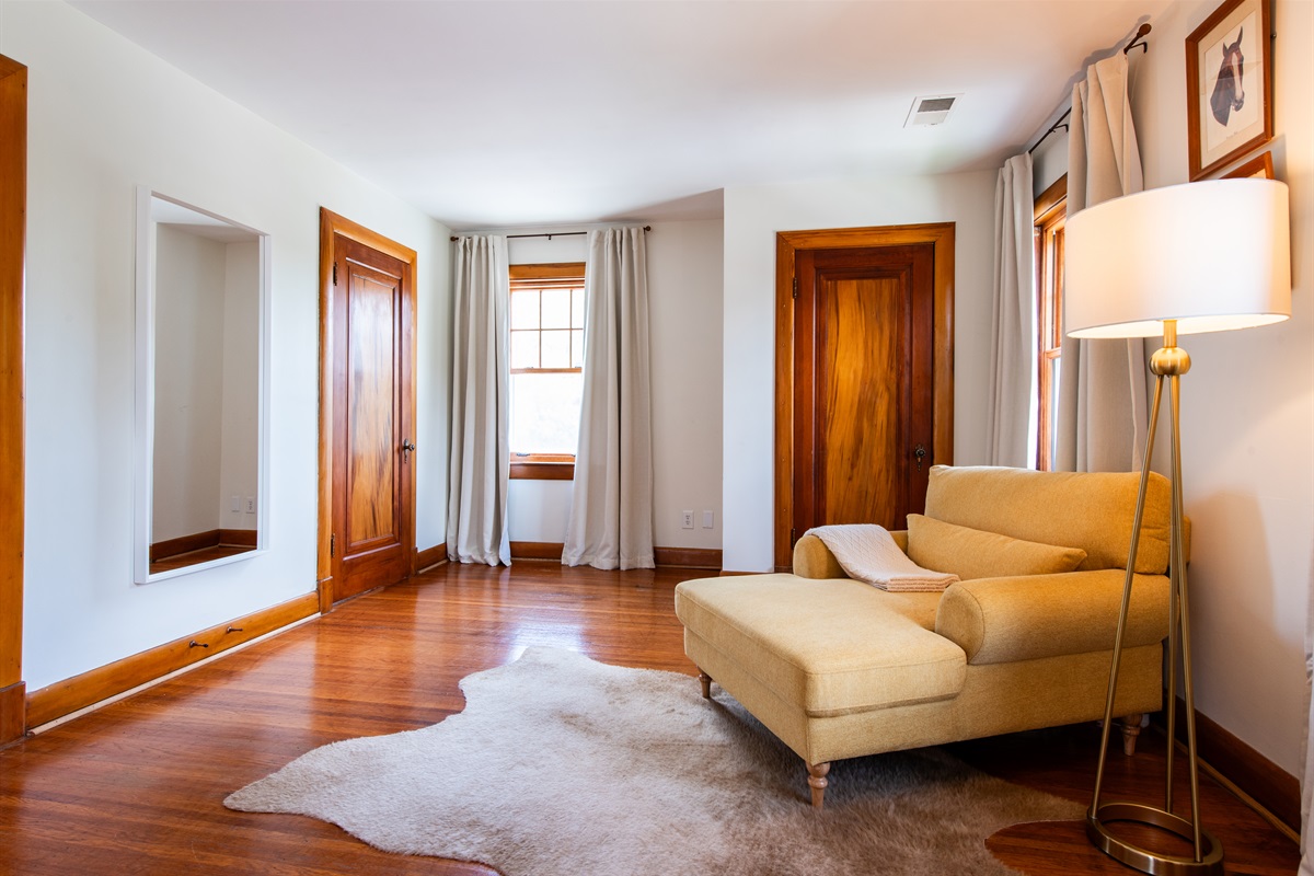 Primary suite with lounge area