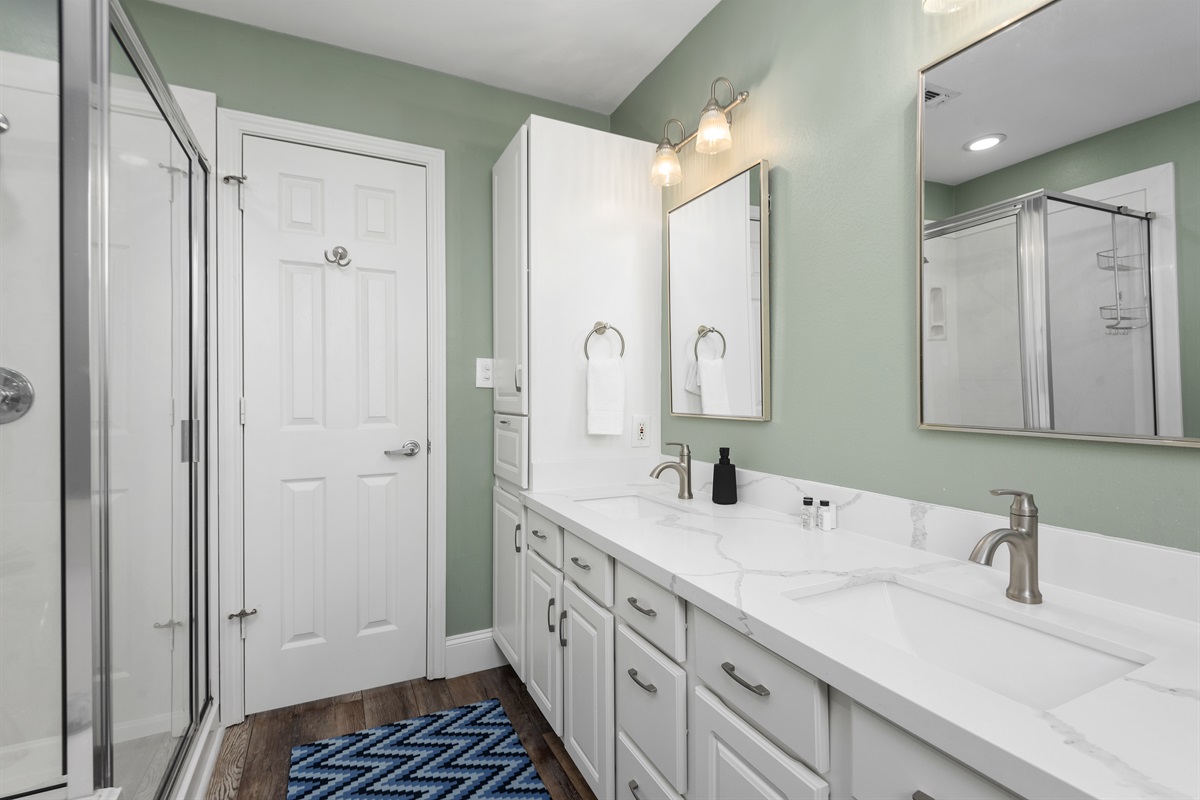 3b6a120c0ea74805a2aa0d2383378f5d Large | Beachhouse | Texas | TX | Vacation Homes | Galveston | Crystal Beach | Kokomo | Breezy Days | Beachfront Elegance | Sunrise Serenity | Southern Sands Property Management, LLC