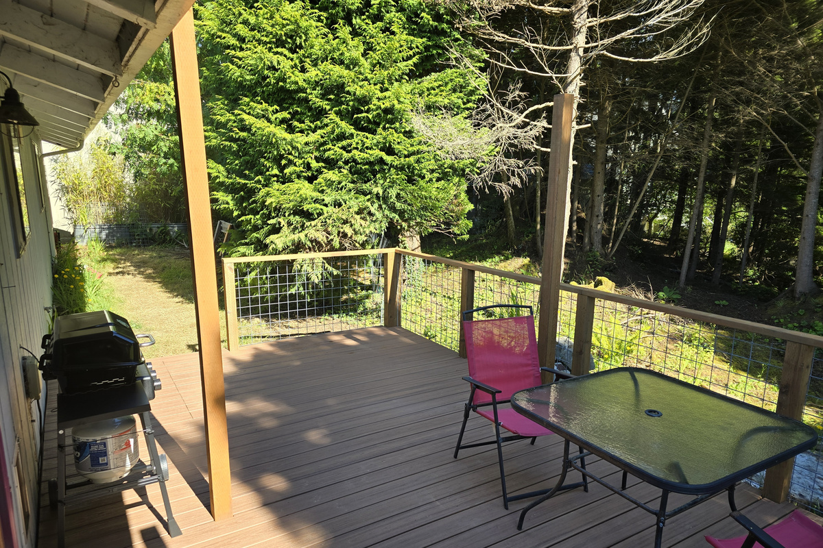 Private Deck