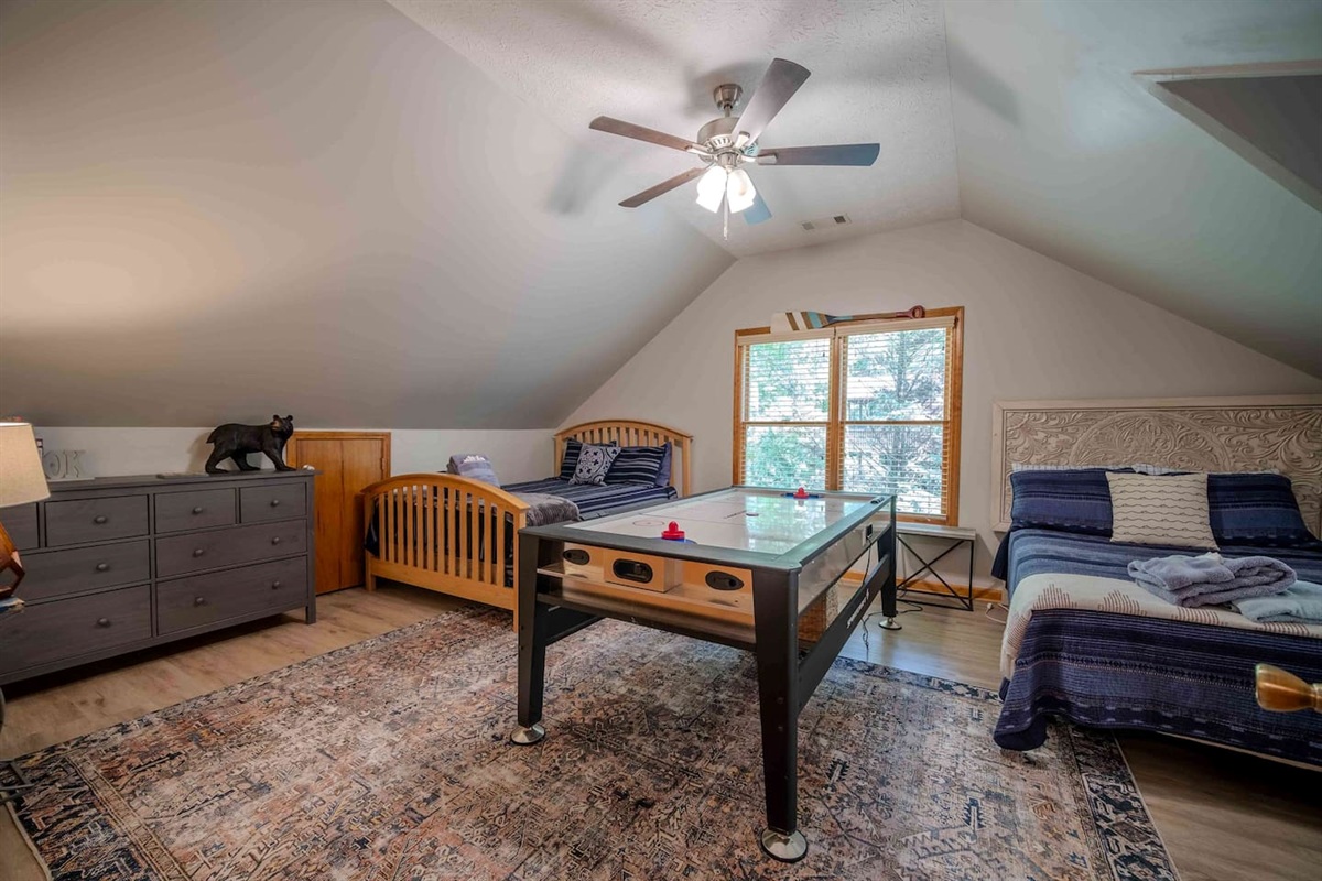 Bedroom 3 | Full Bed | Queen Bed | Pull out Futon Bed