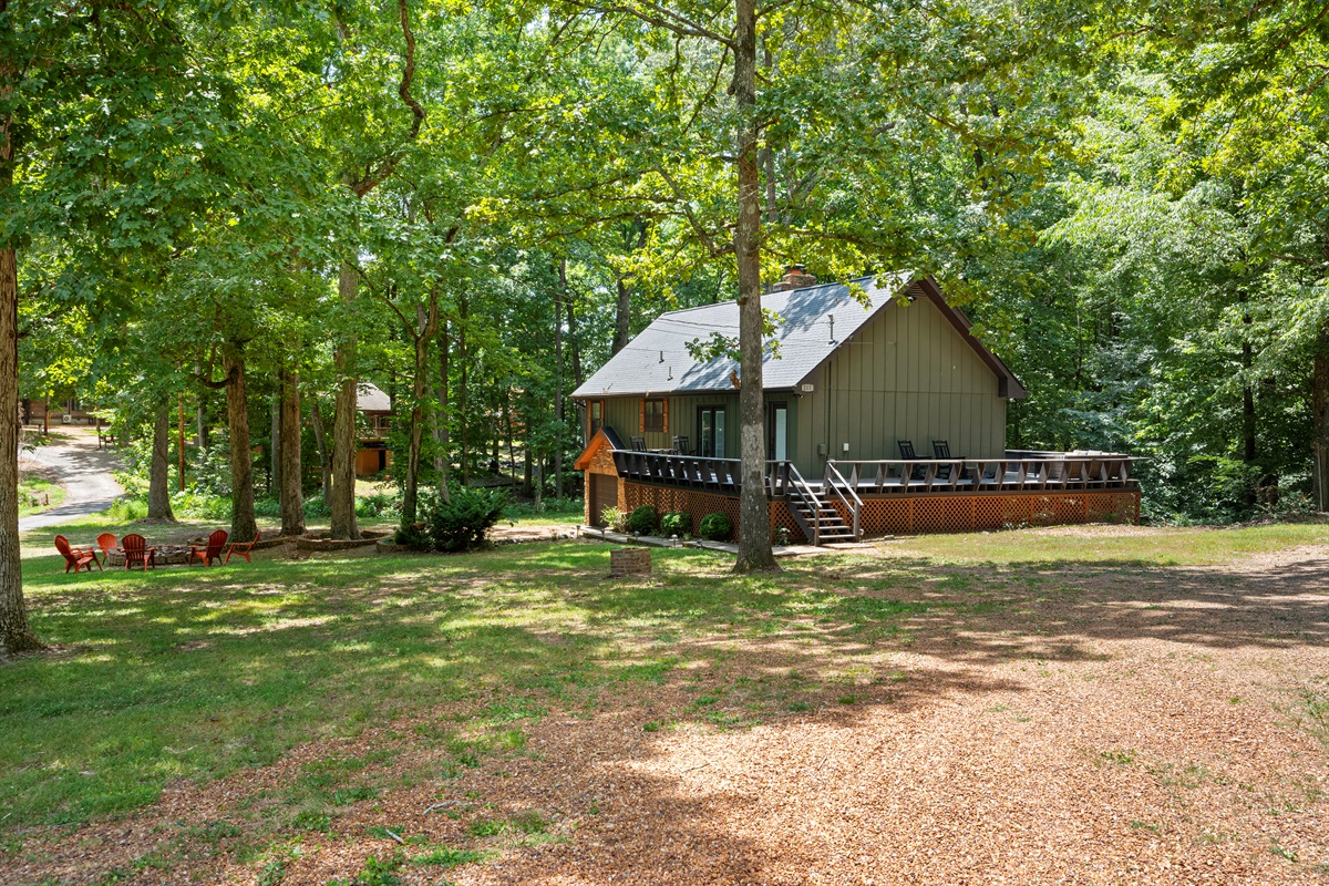 Cabin Exterior | Front Yard (summer time)