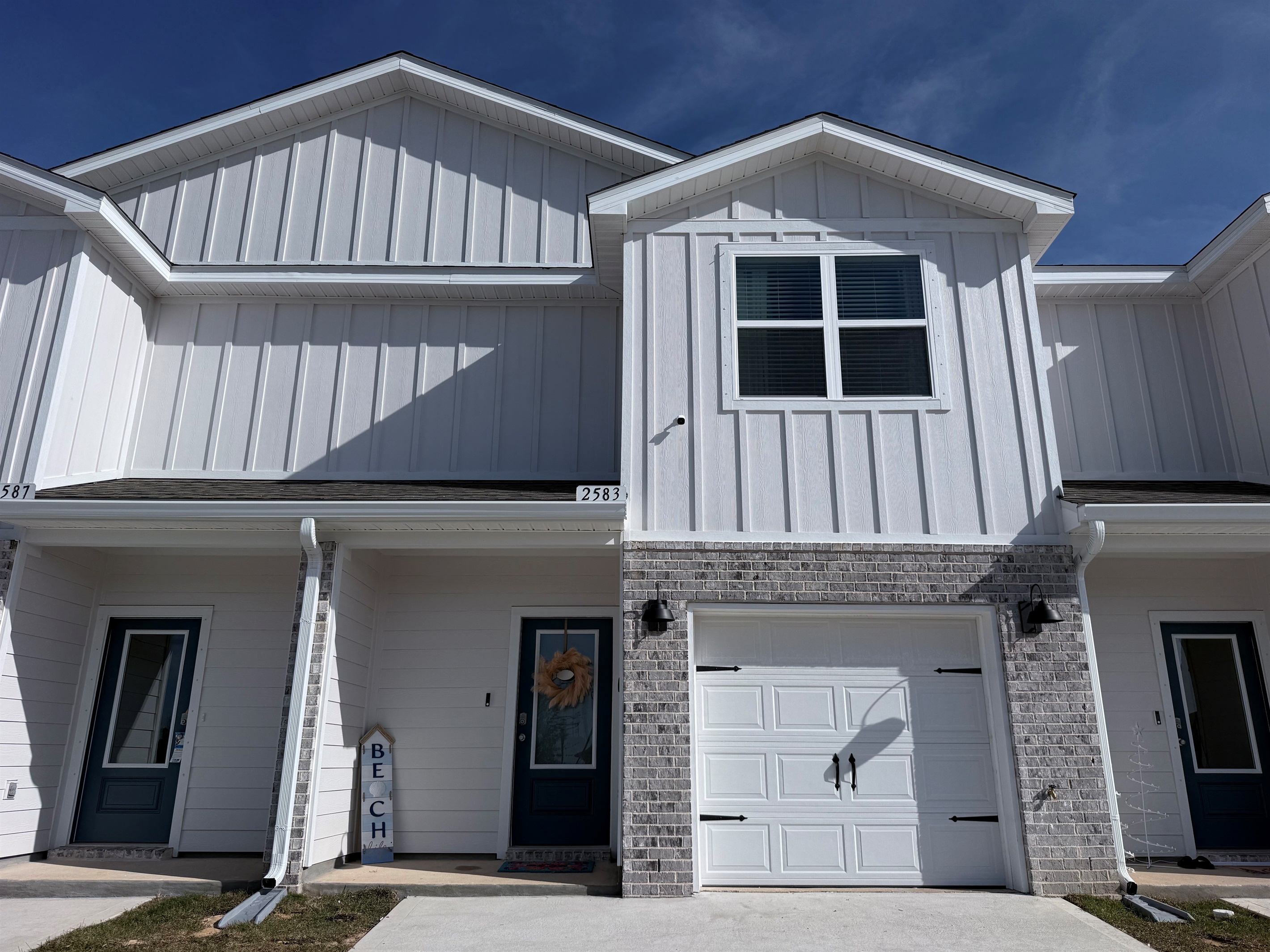 Front entryway into the property