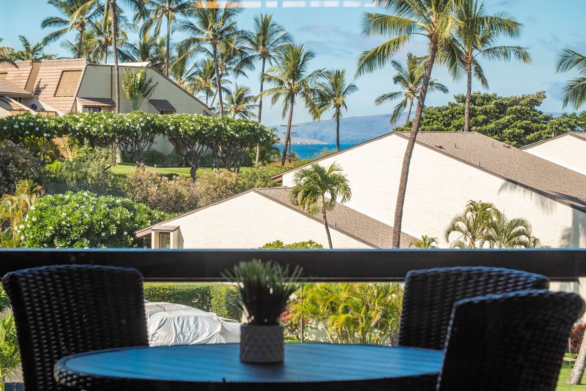Lanai Table